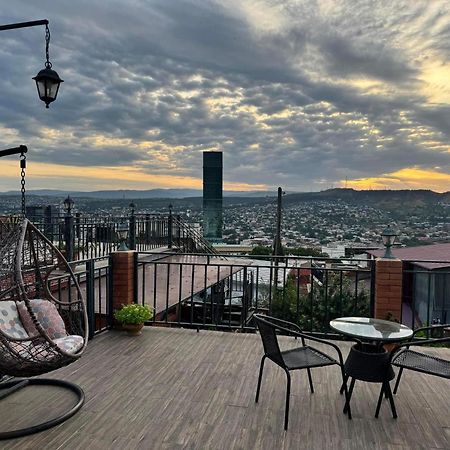 9 Borbalo Street Apartment With Terrace Тбілісі Екстер'єр фото