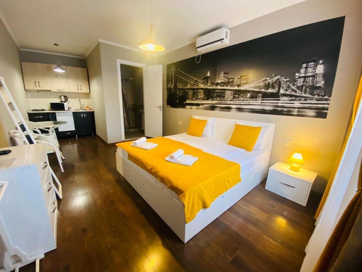 9 Borbalo Street Apartment With Terrace Тбілісі Екстер'єр фото