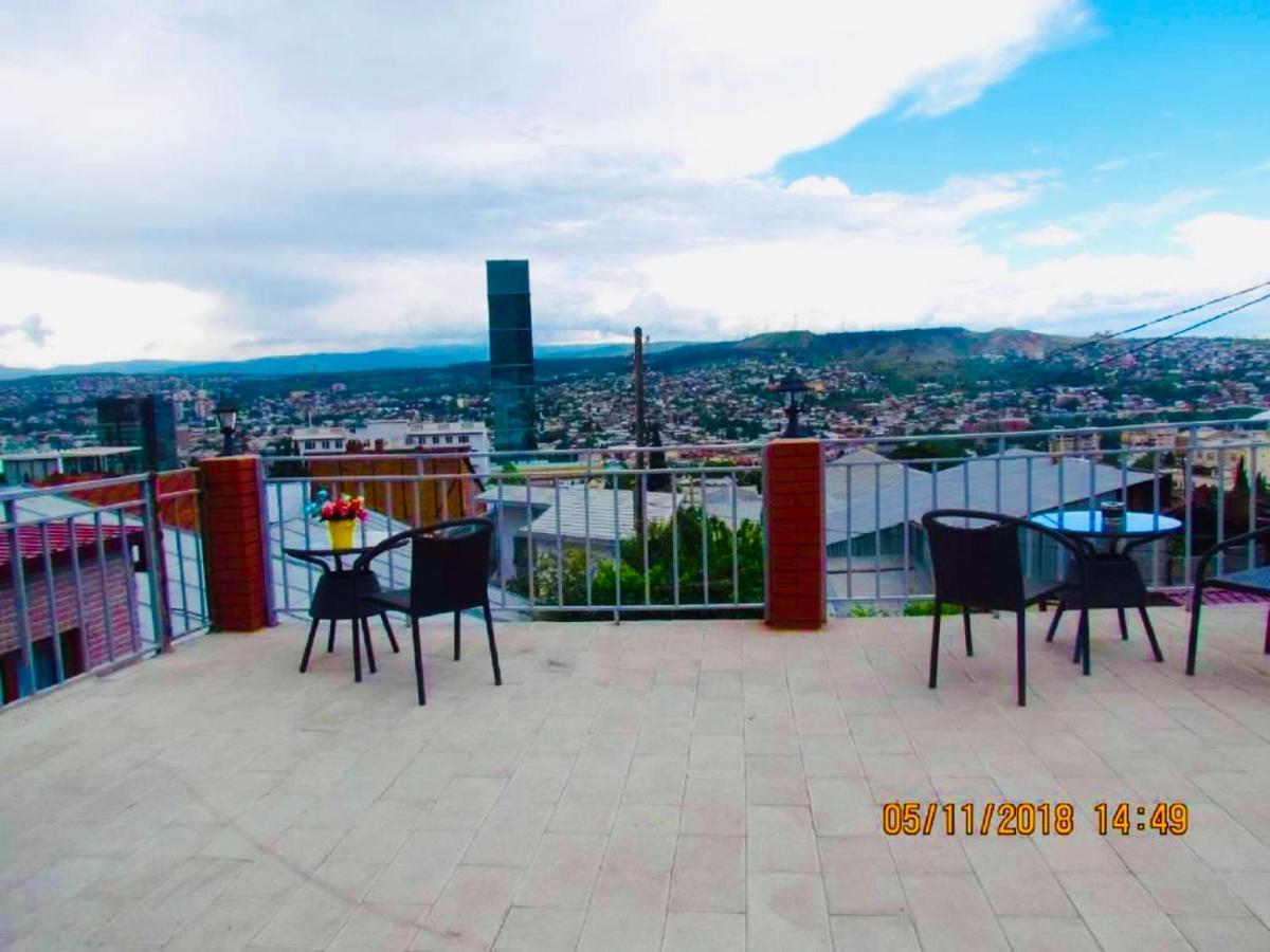 9 Borbalo Street Apartment With Terrace Тбілісі Екстер'єр фото