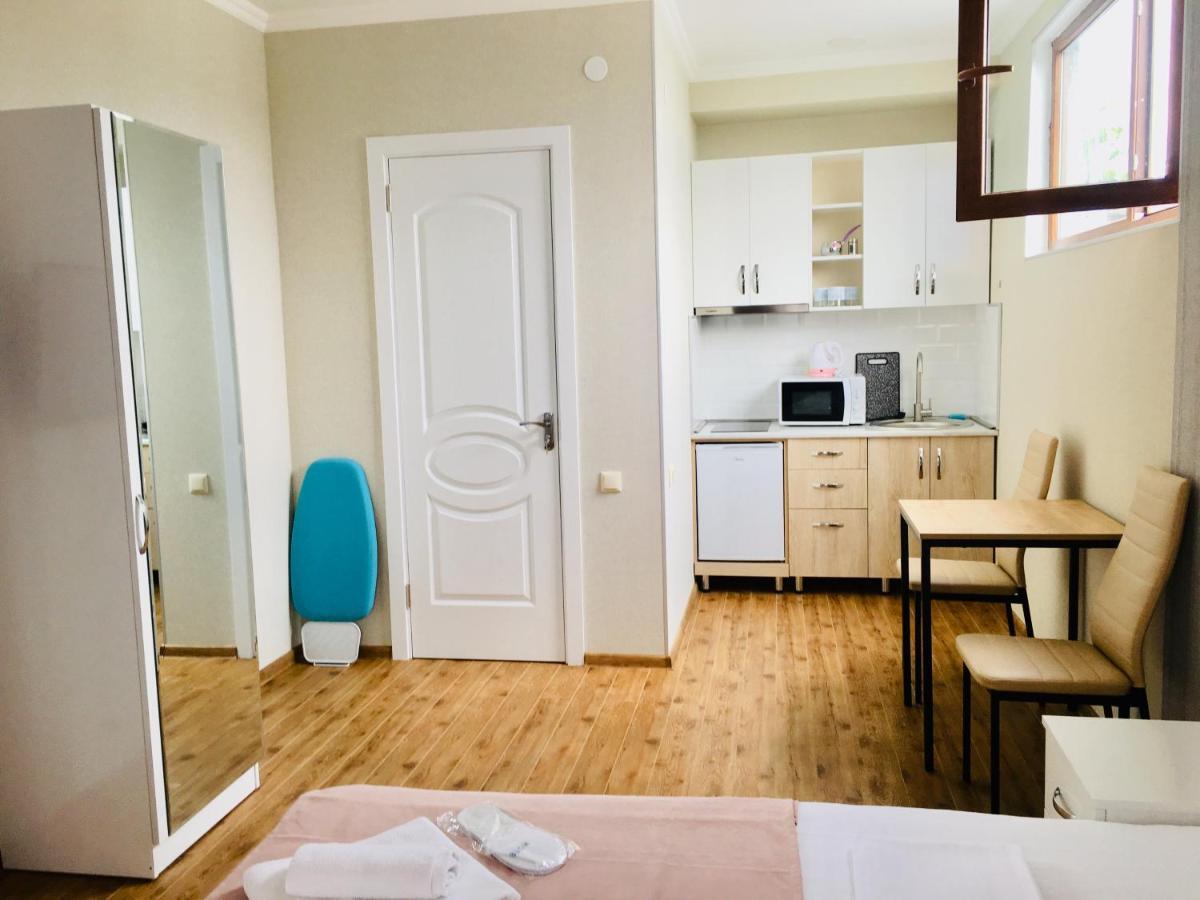 9 Borbalo Street Apartment With Terrace Тбілісі Екстер'єр фото